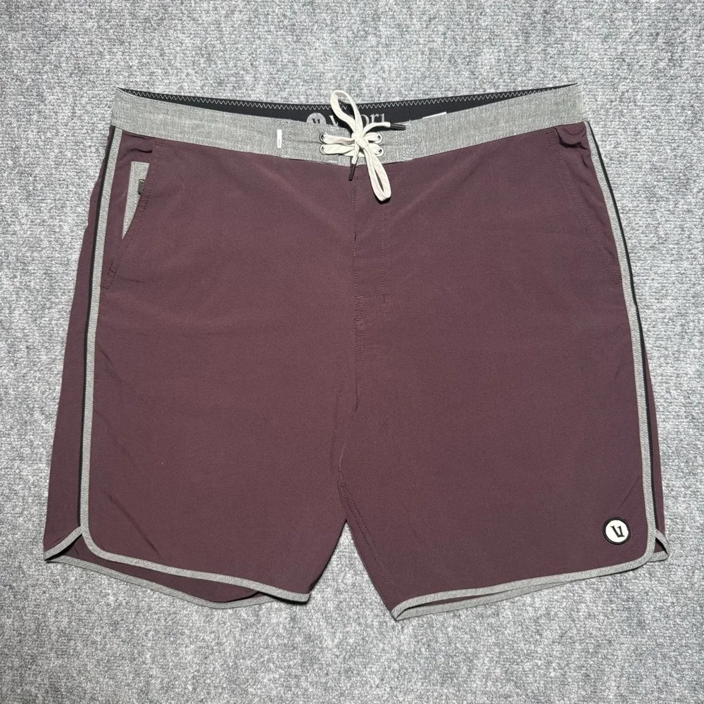 Vuori Peak Board Short Burgundy Red Gray Unlined Drawstring Swim Shorts Men 36x8